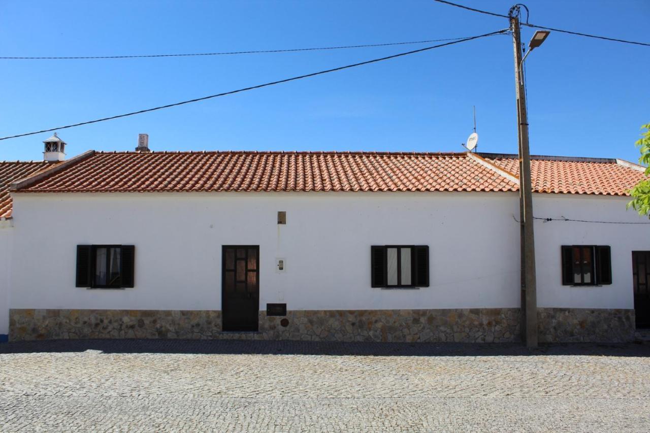 Casa Do Povo Villa Gomes Aires Exteriör bild